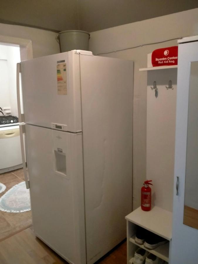 2 Bedrooms Central Area Located Appartment 1Floor Istanbul Bagian luar foto